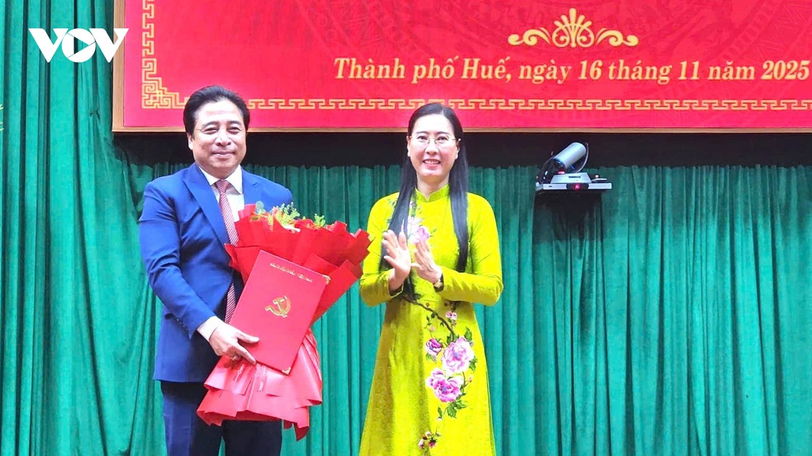 Chủ tịch tỉnh Khánh Hòa Nguyễn Khắc Toàn giữ chức Phó Bí thư Thành ủy Huế